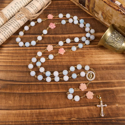Matka Boska z Guadalupe i krucyfiks 8 mm ręcznie robiony różaniec z niebieskich koralików akwamarynu i chalcedonu