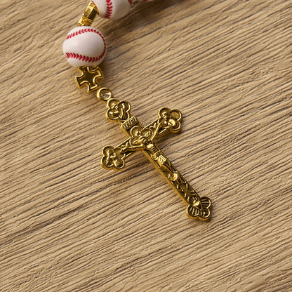 Błogosławiony miniaturowy różaniec z koralików baseballowych ze złotym kielichem i krucyfiksem: Połącz wiarę i sport