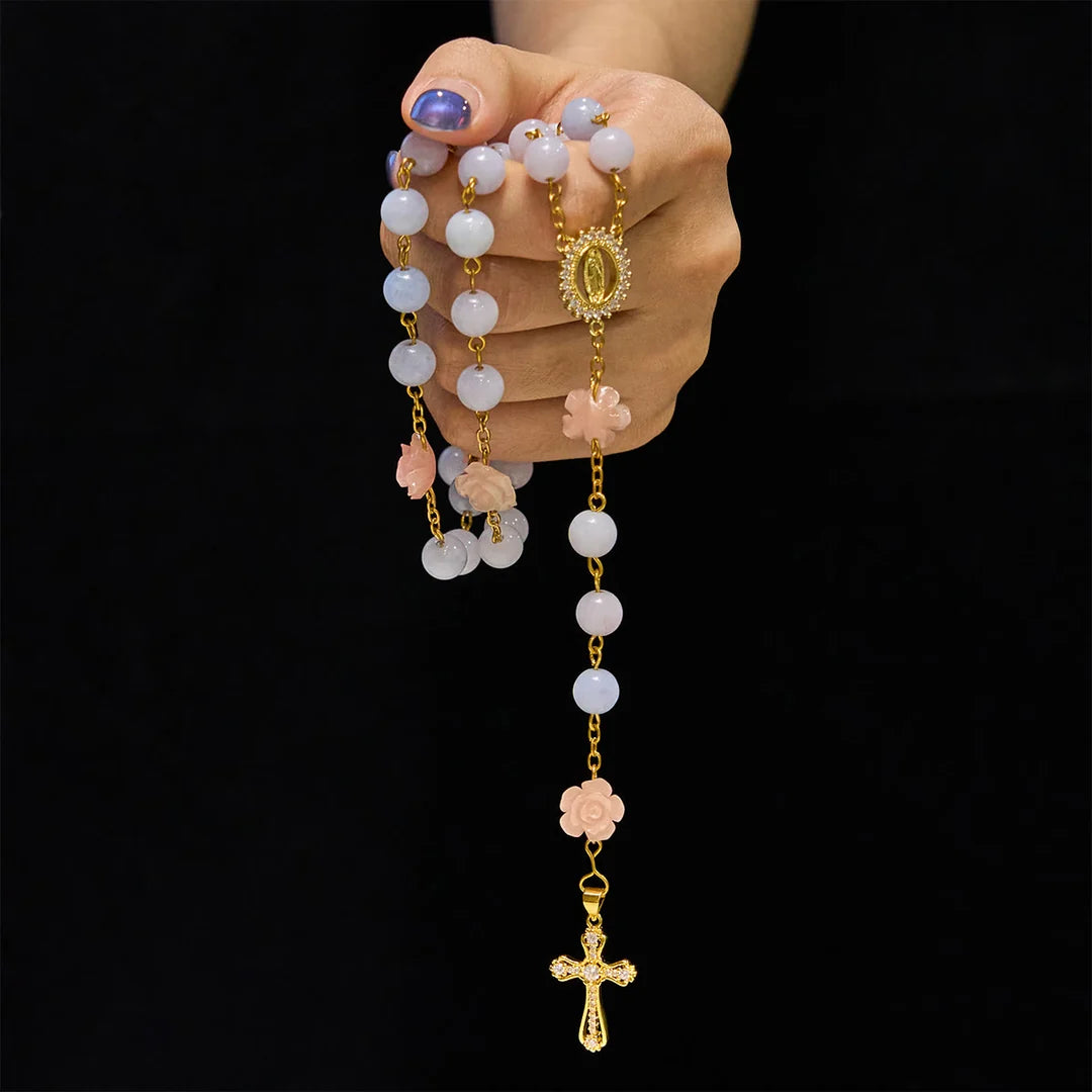 Matka Boska z Guadalupe i krucyfiks 8 mm ręcznie robiony różaniec z niebieskich koralików akwamarynu i chalcedonu