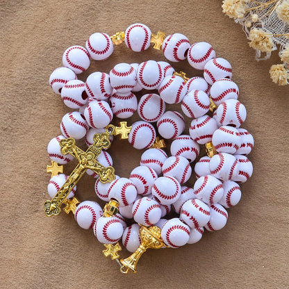 Błogosławiony miniaturowy różaniec z koralików baseballowych ze złotym kielichem i krucyfiksem: Połącz wiarę i sport