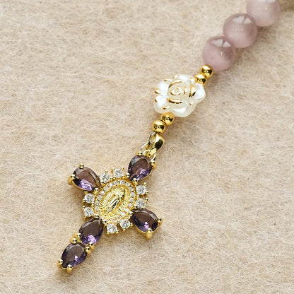 Różaniec Cat's Eye & Rose w kolorze lawendowym i różowym: centralna ozdoba Matki Boskiej do łagodnej modlitwy