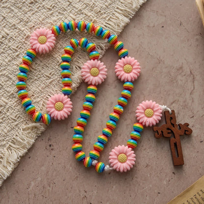 Rainbow Candy Stripe Bead z różowymi stokrotkami i krzyżem Jezusa